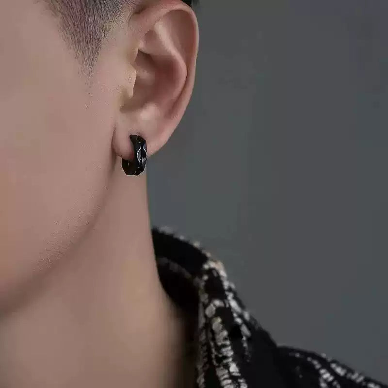 Black hoop earrings without piercing – edgy masculine style for guys