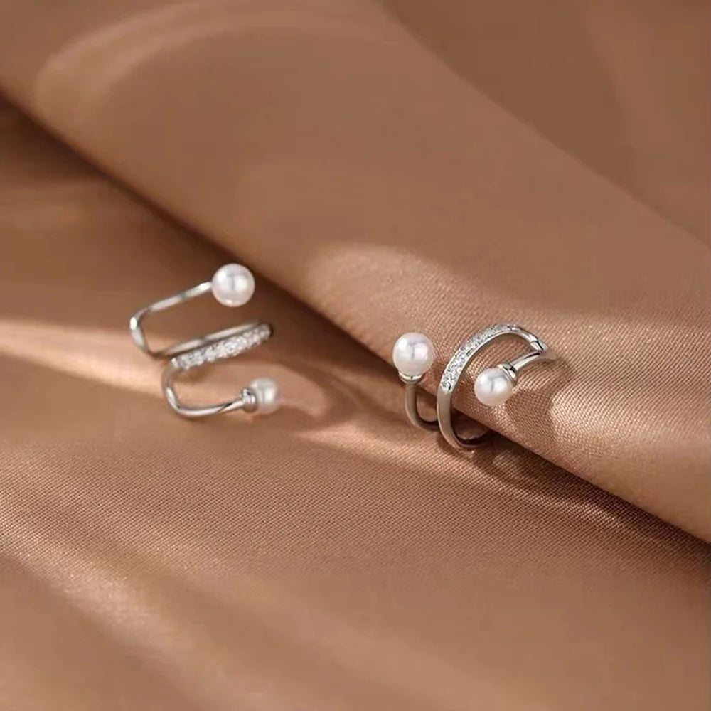 Orecchini pendenti in argento con doppia fascia e perle e zirconi