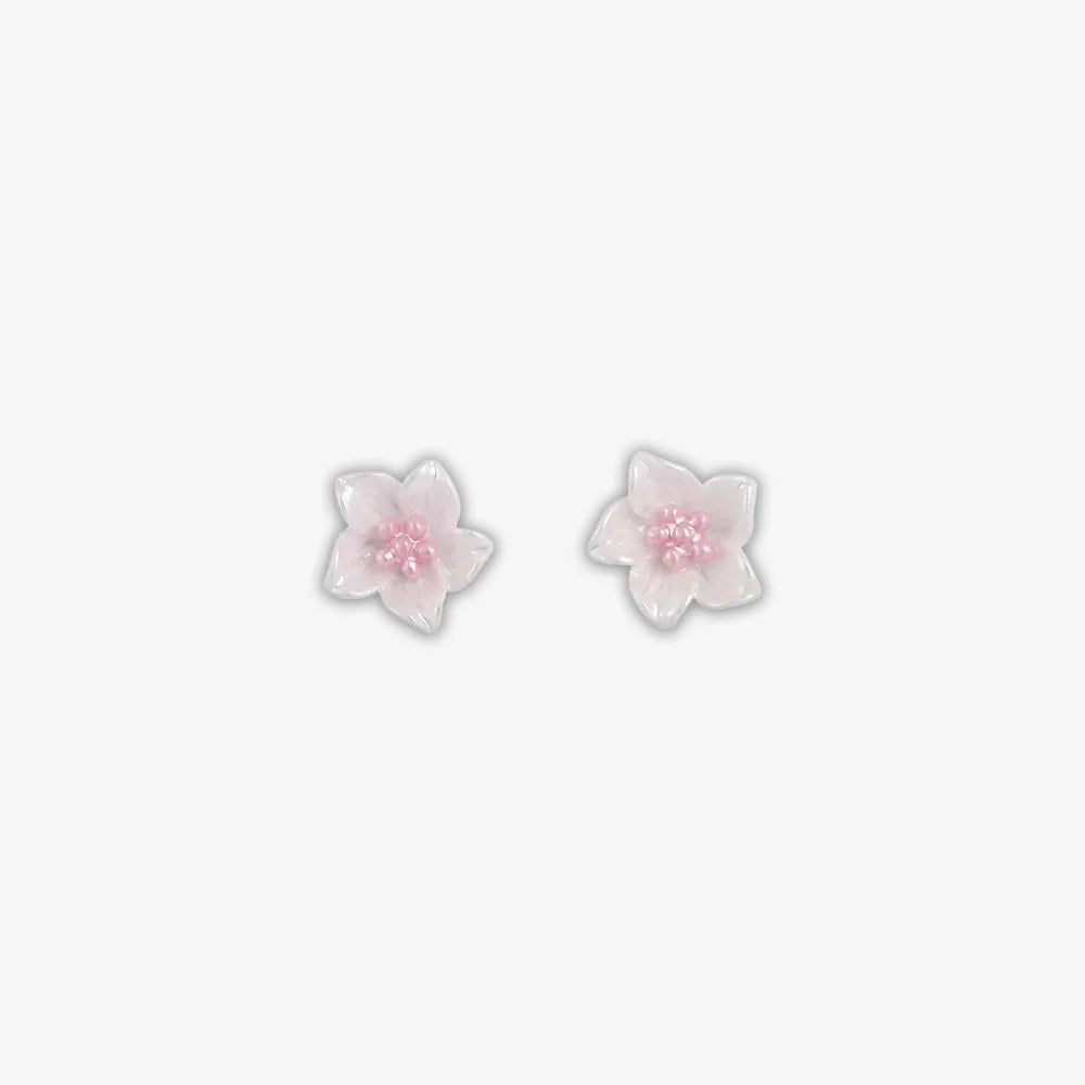White flower magnetic clip earrings with pink pearl for non-pierced ears