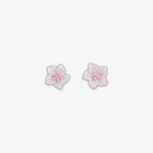 White flower magnetic clip earrings with pink pearl for non-pierced ears