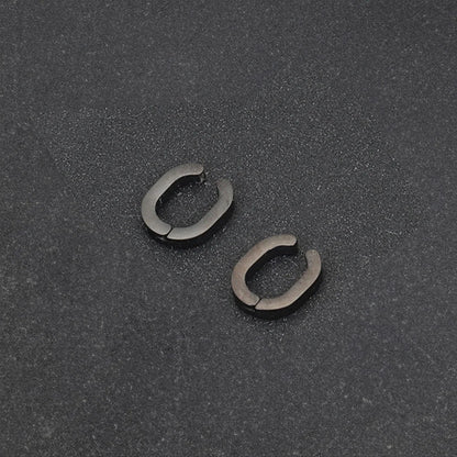 Lightweight design at 2g per earring for all-day wear.