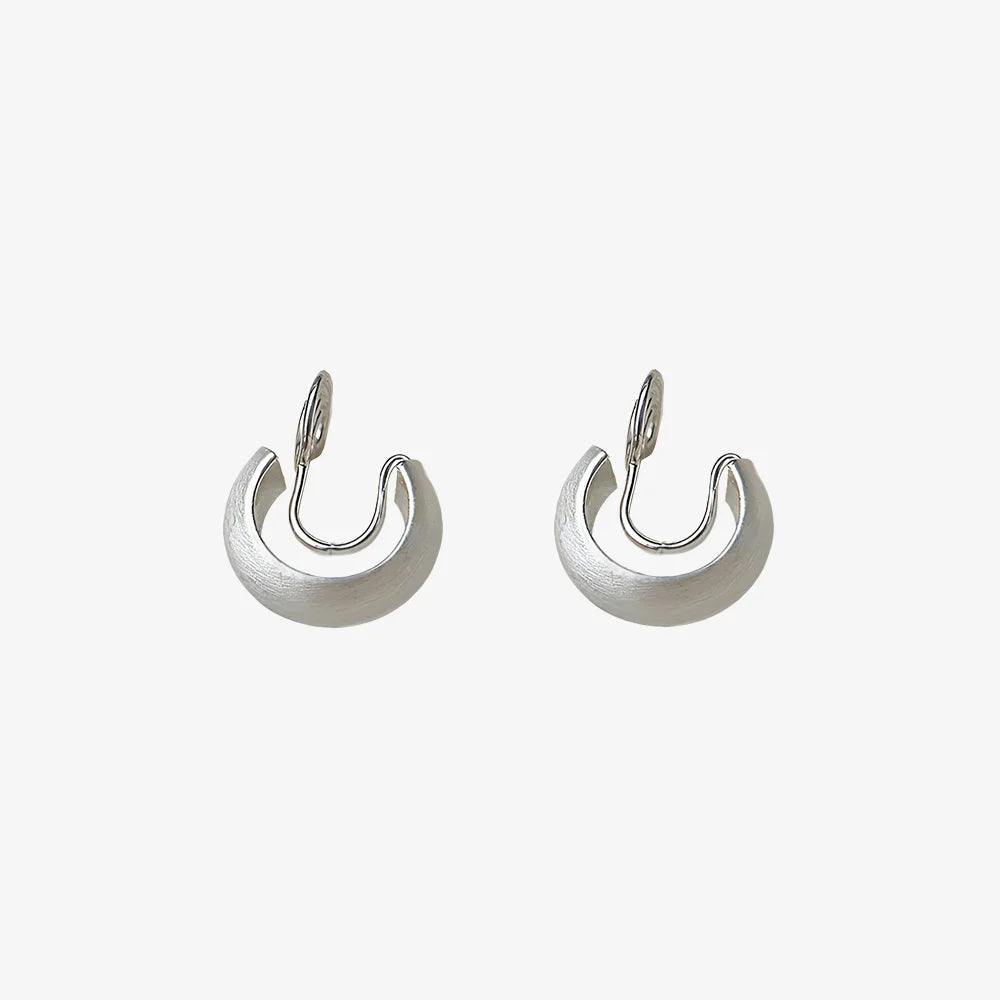 Stylish brushed silver clip-on hoop earrings for women, 15mm diameter, white gold plated copper