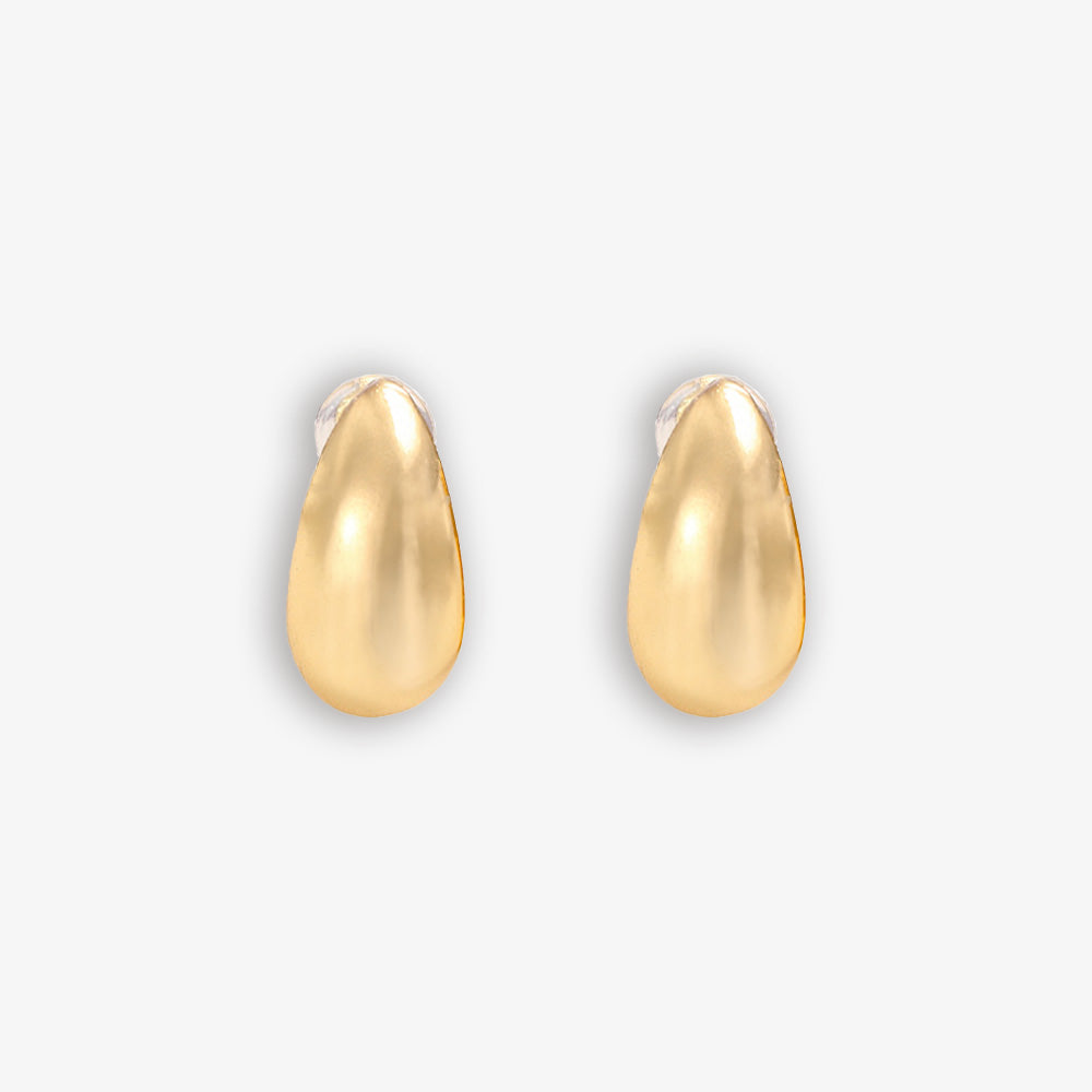 Minimalist gold chunky drop clip-on earrings with a smooth, bean-shaped design, crafted from a gold tone copper alloy. These stylish stud earrings feature a secure hinge-back closure, ideal for easy wear and a comfortable fit for non-pierced ears.