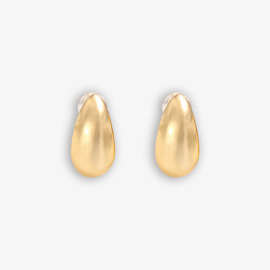 Minimalist gold chunky drop clip-on earrings with a smooth, bean-shaped design, crafted from a gold tone copper alloy. These stylish stud earrings feature a secure hinge-back closure, ideal for easy wear and a comfortable fit for non-pierced ears.