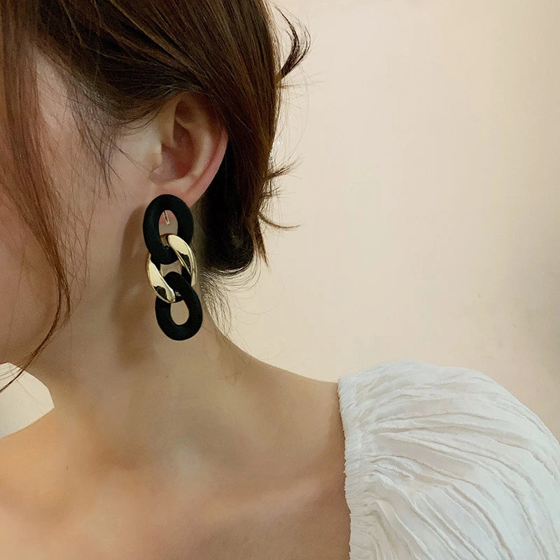 Matte Black & Gold Double Chain Clip-On Earrings model